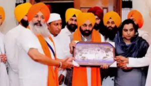 पंजाब के CM भगवंत मान को जर्मनी में फ्लाइट से उतारा:पैसेंजर्स ने कहा- नशे में धुत थे भगवंत मान, उनकी वजह से 4 घंटे लेट हुए