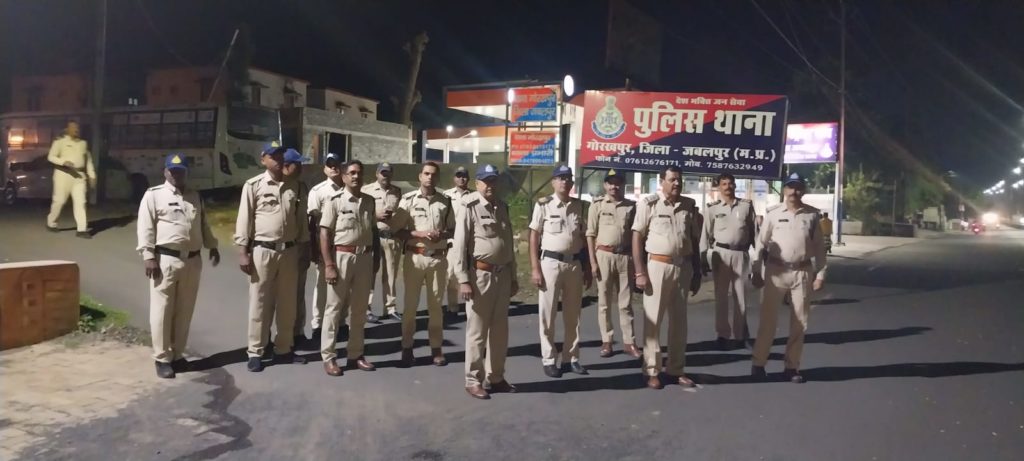 कॉम्बिंग गस्त के दौरान 186 वारंटी तथा मामलो में फरार 2 आरोपी एवं 2 को एन.एस.ए. के वारंट में तथा 2 को बंध पत्र का उल्लंघन करने पर 122 जा.फौ. के वारंट में किया गया गिरफ्तार*