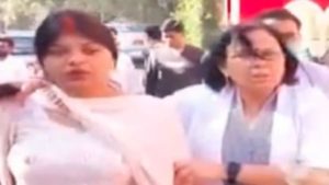 जबलपुर में महिला डॉक्टर से मारपीट की गई।