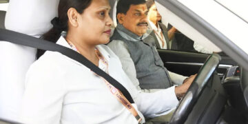 प्रदेश के मुखिया की सुरक्षा की कमान महिलाओं के हाथ… जानें कौन चला रहा CM की गाड़ी?