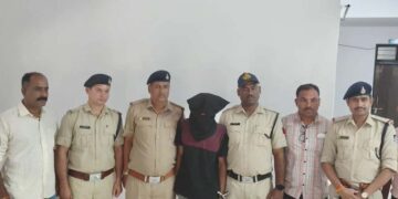 नदीम खान ने 20 चोरियों (डेढ़ करोड़) को अंजाम दिया था, चाय की दुकान में करता था काम