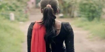 शिक्षक द्वारा प्रेक्टिकल का रिजल्ट बिगाड़ने के नाम पर 12वीं की छात्रा से पचास हजार रुपये मांगे