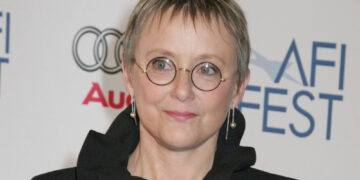 हॉलीवुड की दिग्गज अभिनेत्री मैरी बेथ हर्ट का 79 साल की उम्र में निधन