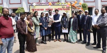 बस्तर में शुरू हुआ पुस्तक दान अभियान