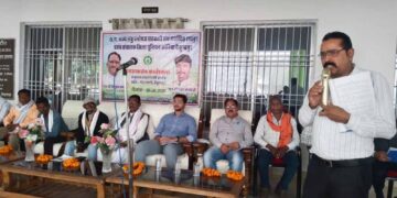 तेन्दूपत्ता संग्रहण से पहले शाखा-कर्तन कार्य के लिए कार्यशाला कार्यशाला