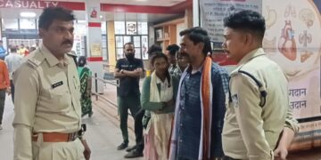 Jabalpur: रास्ते को लेकर दो पक्षों में खूनी संघर्ष 7 लोग घायल