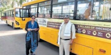 आरटीओ चेकिंग में शहर के नामी-गिरामी स्कूलों की बसों में मिली ढेरों खामियां