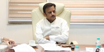 गर्भावस्था में समय पर जांच एवं उच्च जोखिम स्थितियों की शीघ्र पहचान से सुरक्षित मातृत्व होता है सुनिश्चित: उप मुख्यमंत्री शुक्ल