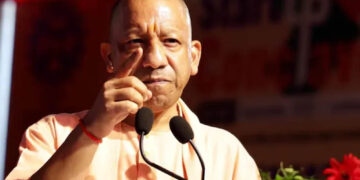 संसद में सनातन के अपमान पर CM योगी का हमला, बोले- ‘चंदा चोरी में साधु-संतों की कोई भूमिका नहीं’