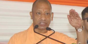 चीनी की बढ़ती कीमतों पर योगी सरकार सख्त, 400 टन से ज्यादा स्टॉक रखने वालों पर होगी कार्रवाई